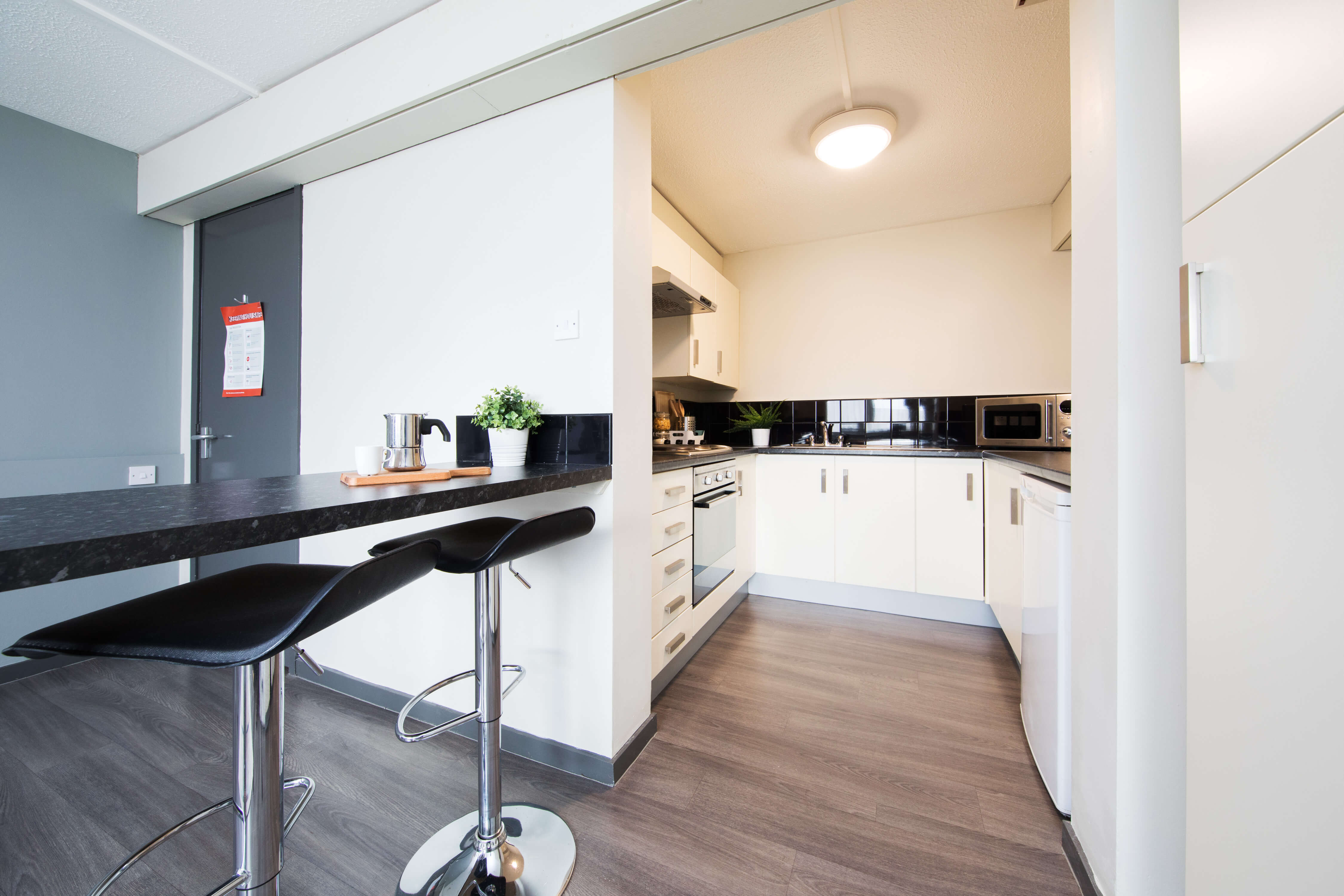 Breakfast bar and kitchen