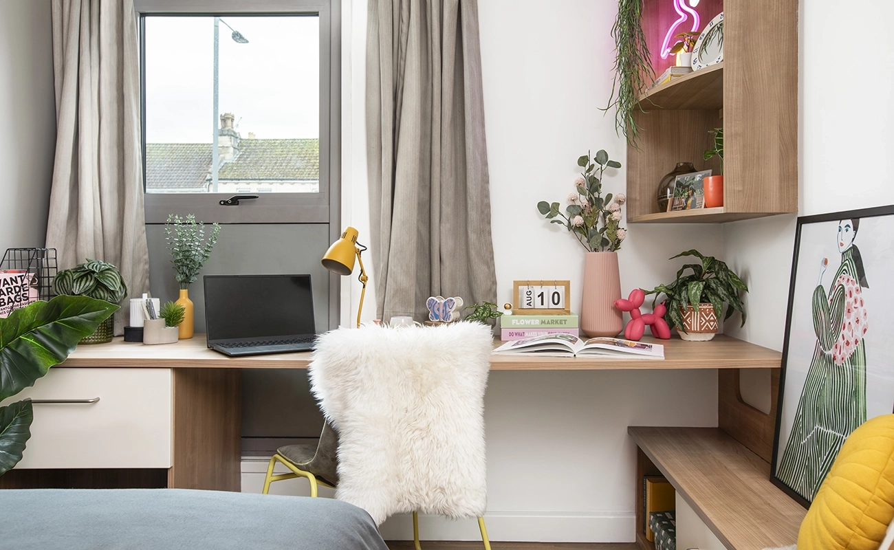 Study space in an Ensuite Classic room