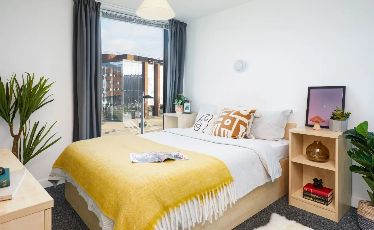 Bedroom in a One Bedroom Flat Classic