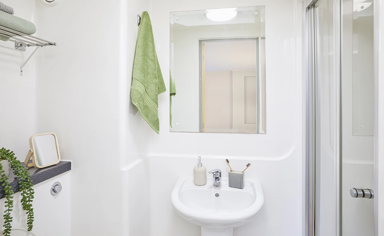 Standard bathroom in all ensuite rooms and studios (exc. accessible)