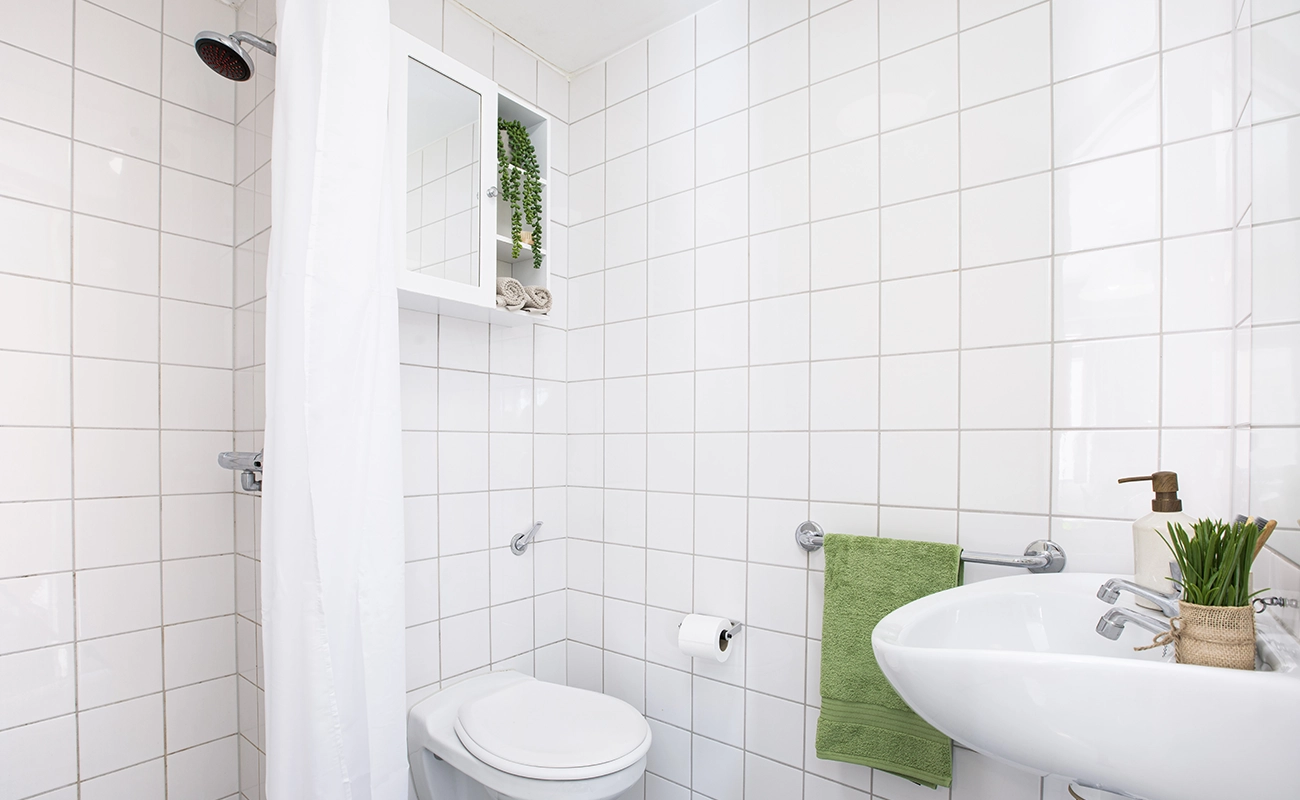 Bathroom in an Ensuite Classic room