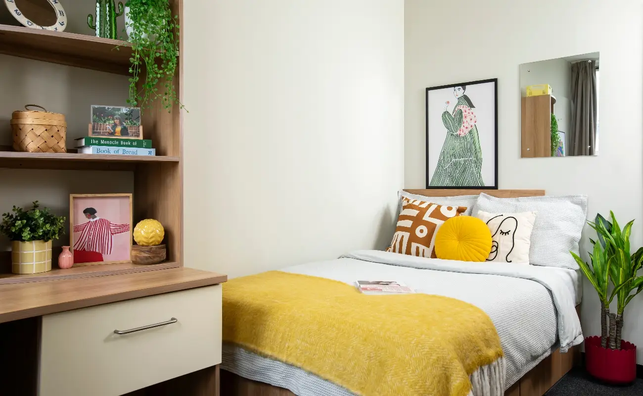 Non en-suite room