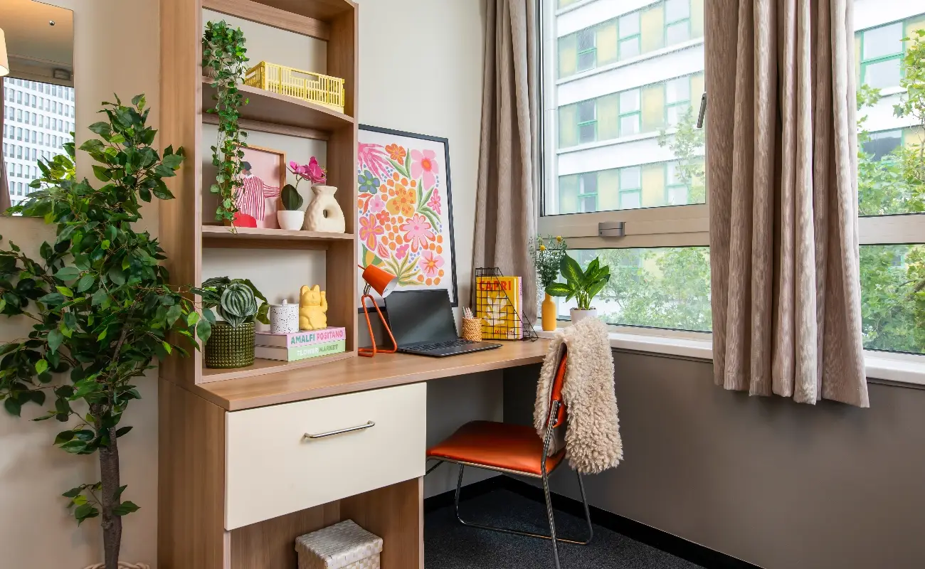 Non en-suite room