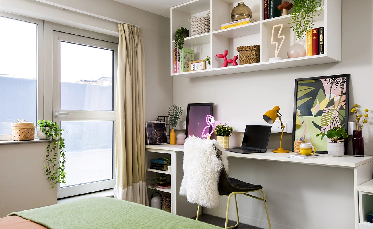 Study space in a One Bed Flat Classic