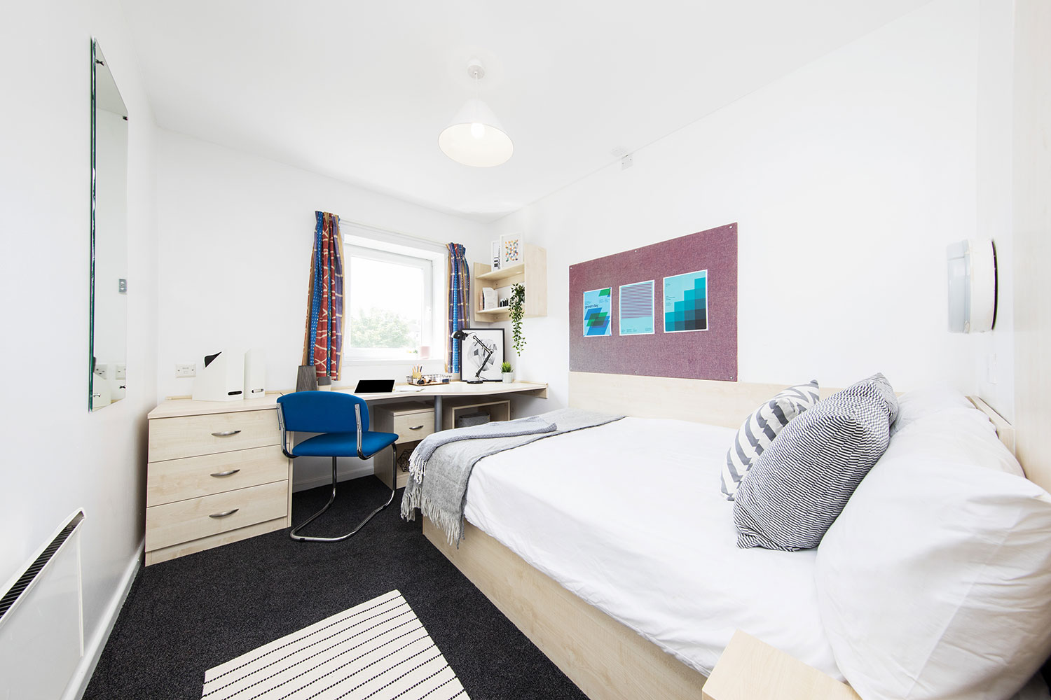 Premium Range 1 En-suite room at Clodien House
