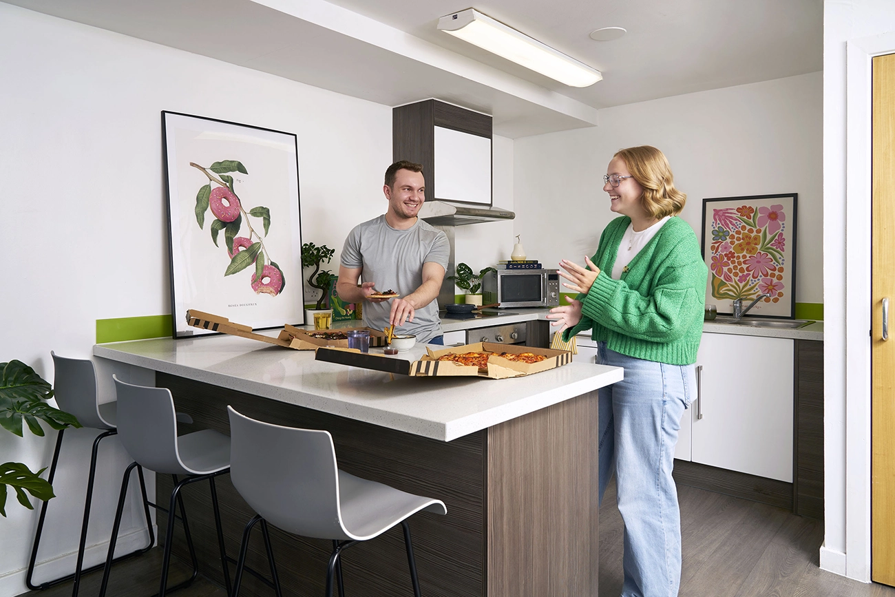 Shared kitchen for en suite rooms