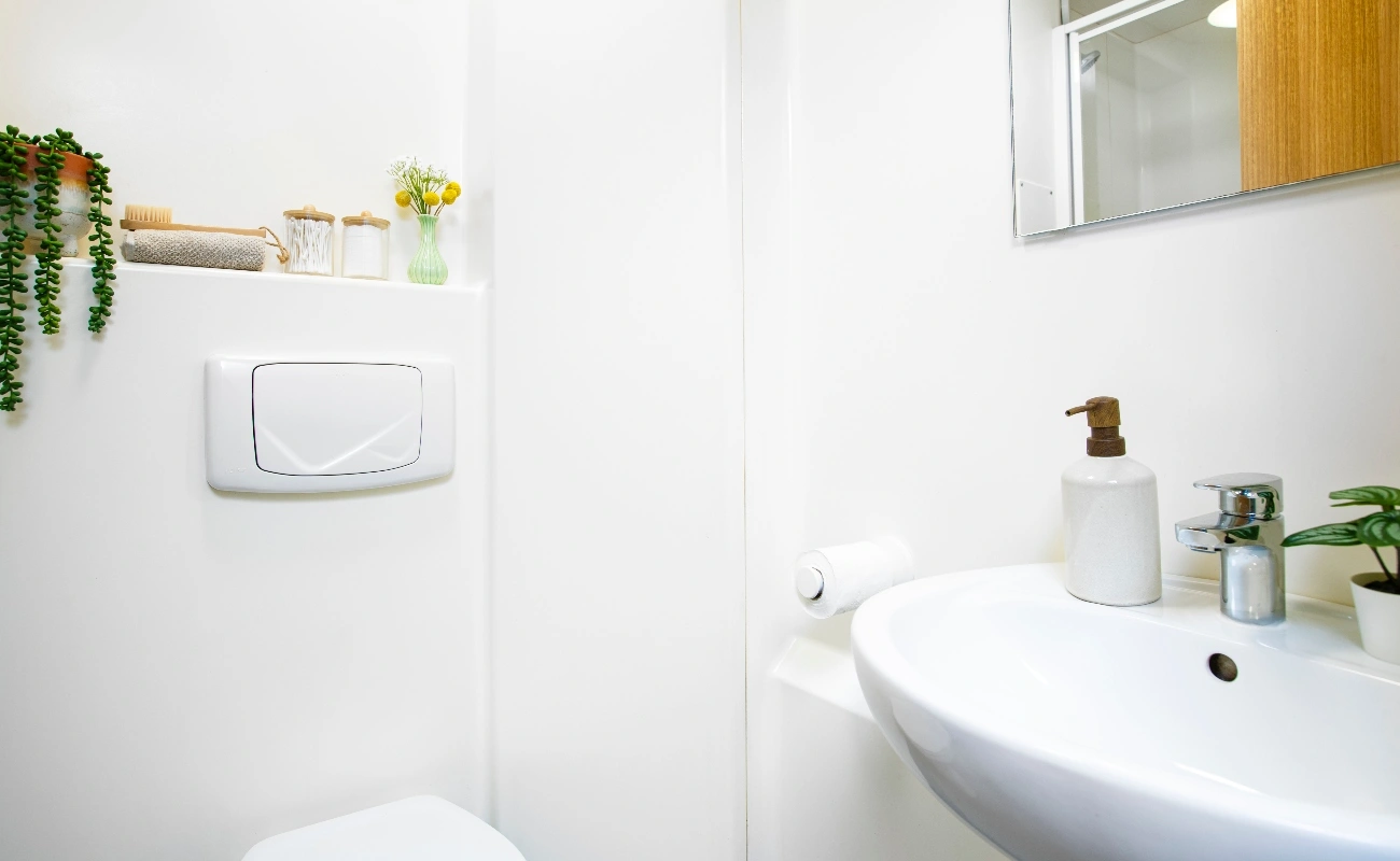 Ensuite bathroom