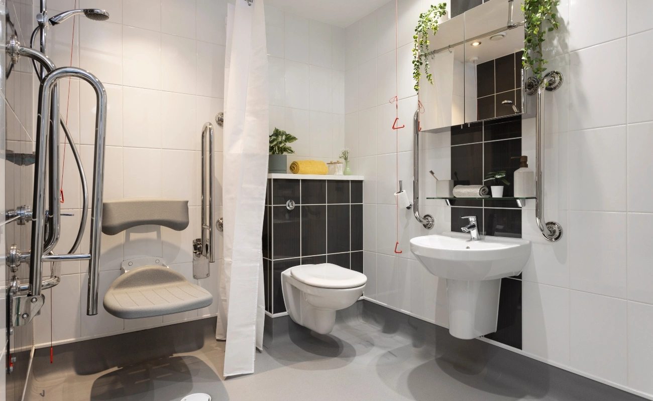 Accessible Studio bathroom