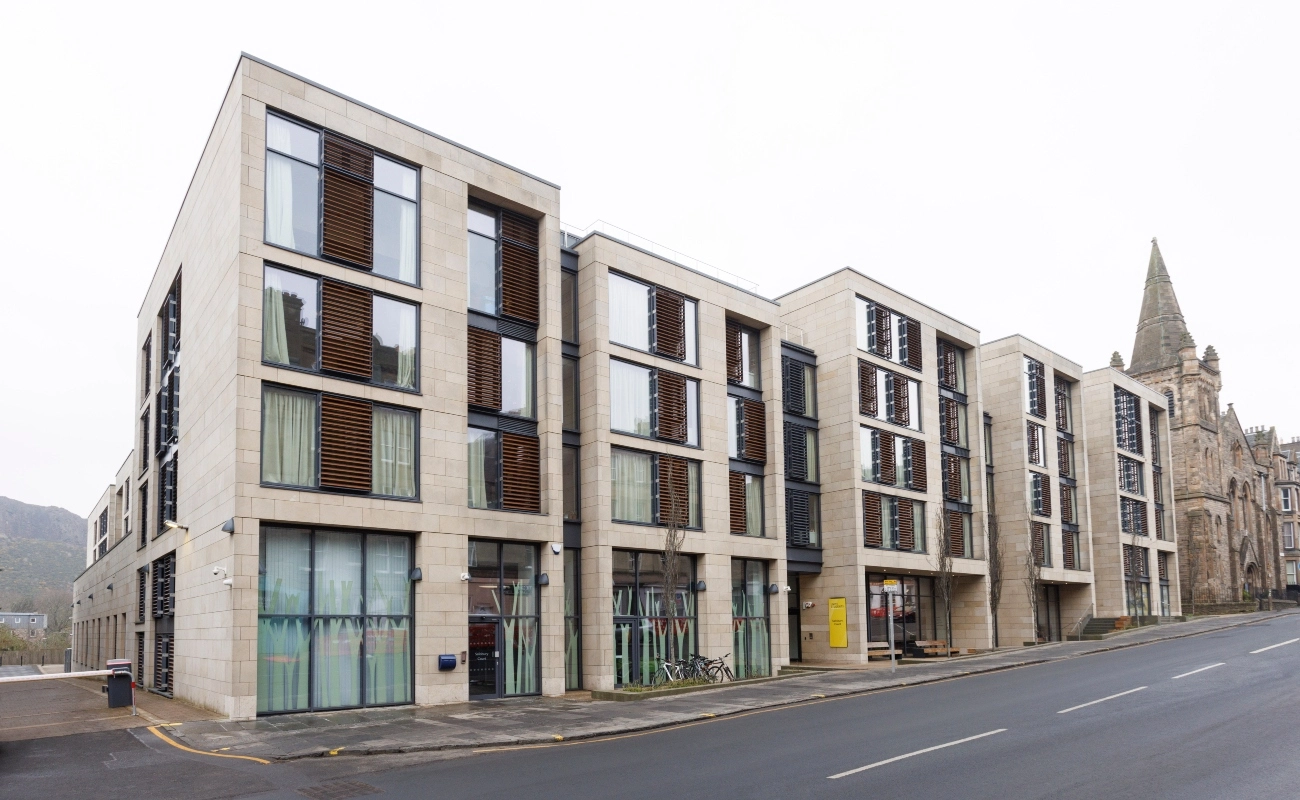 Exterior of the Salisbury Court building