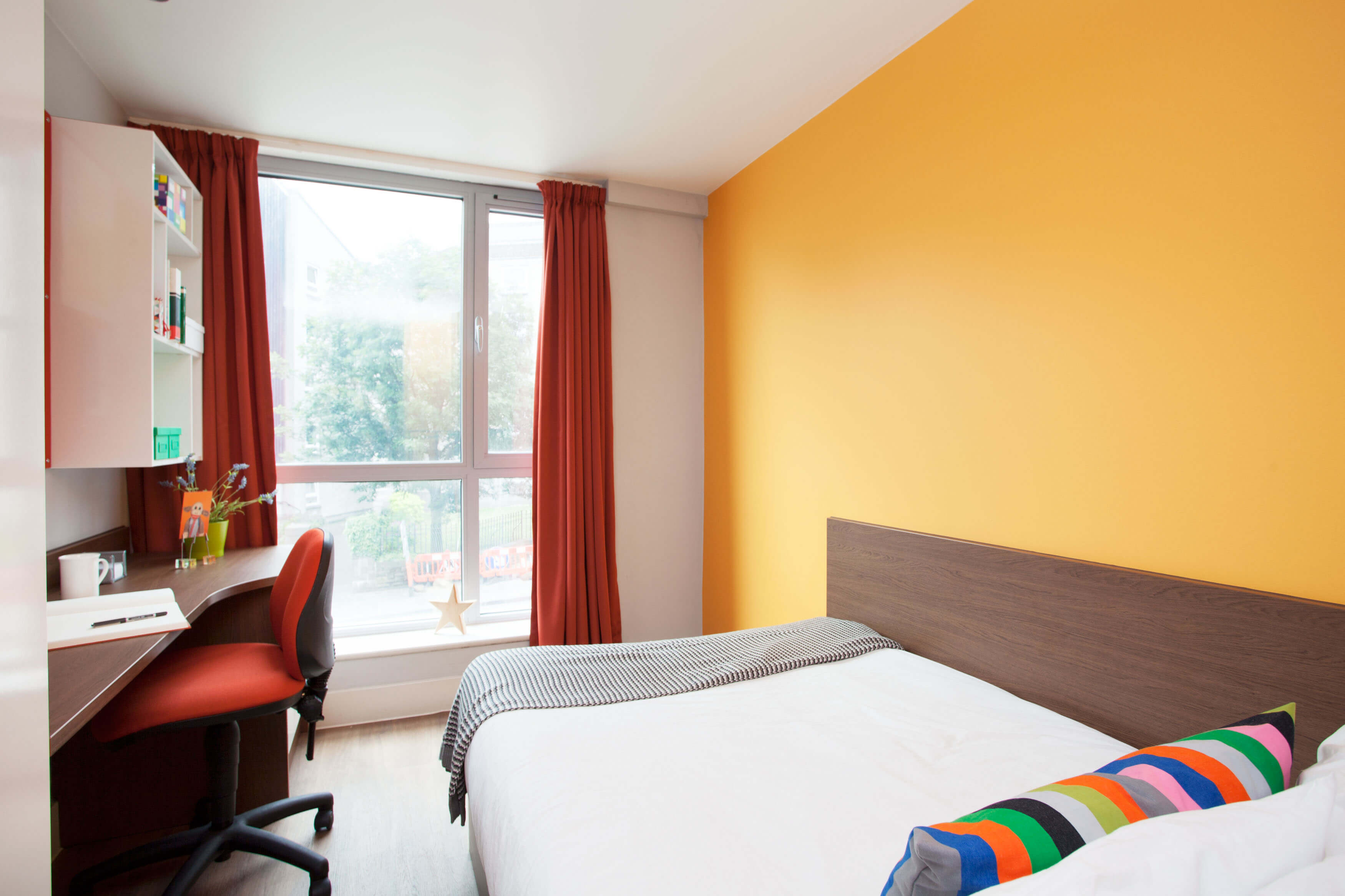 Classic En-suite room at Sugarhouse Close