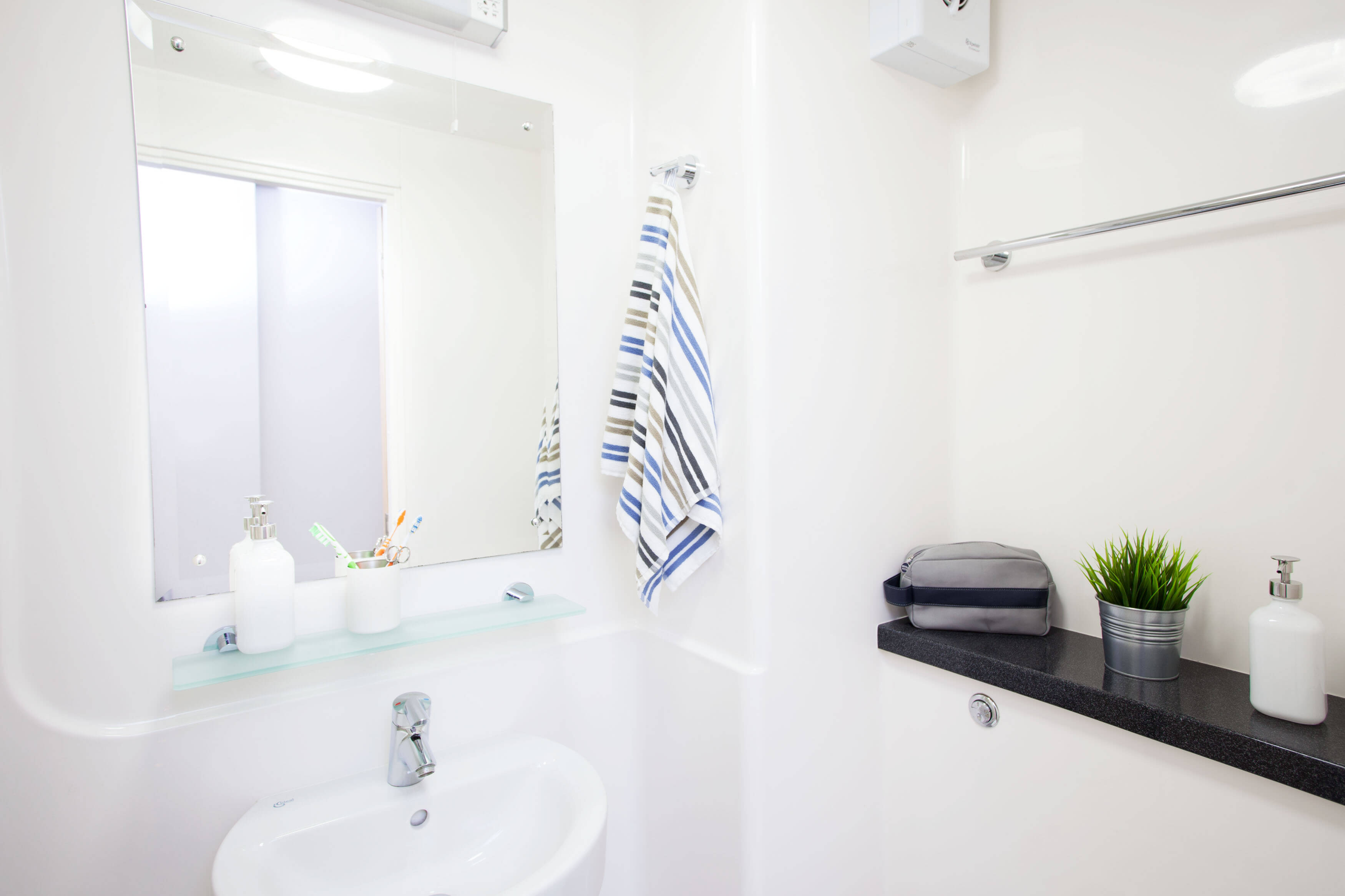 Classic En-suite room at Sugarhouse Close