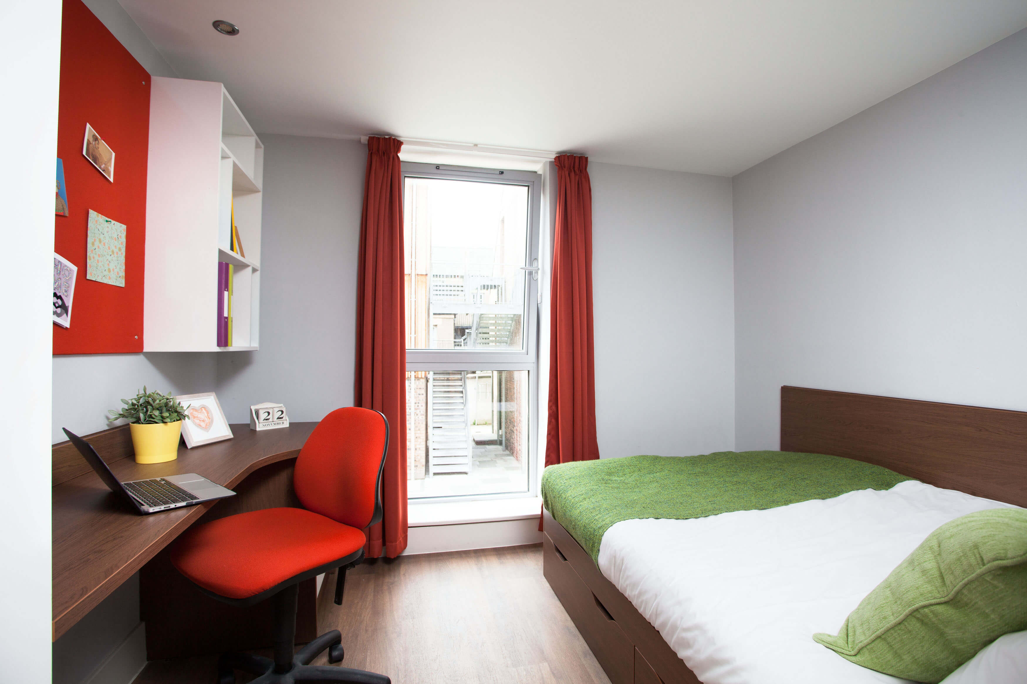 Premium Range 1 Studio at Sugarhouse Close