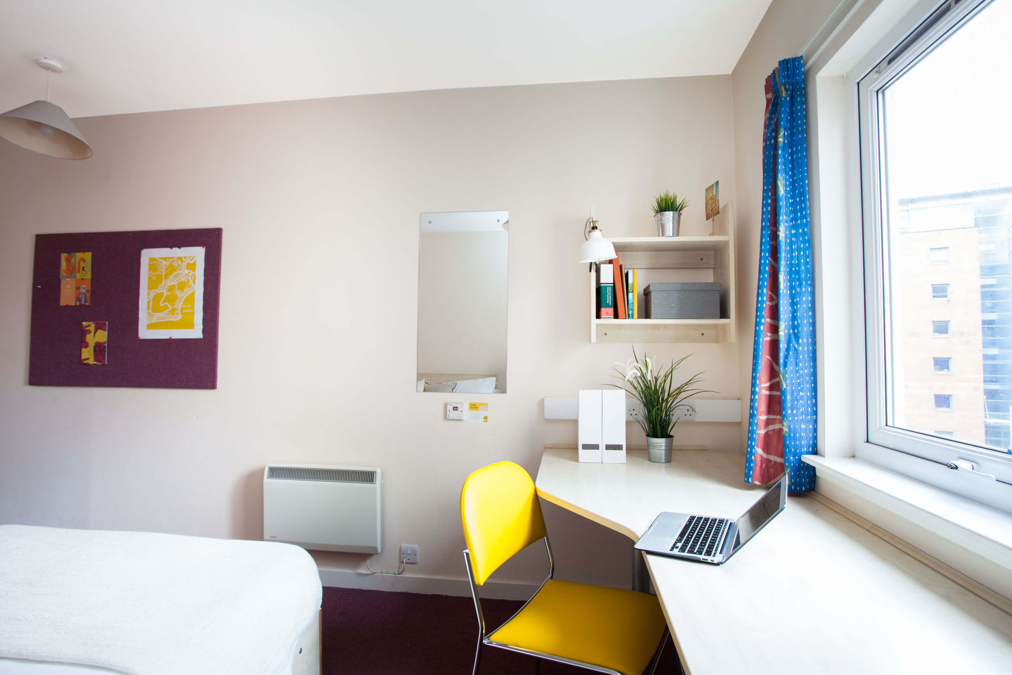 Premium Range 1 En-suite room at Blackfriars