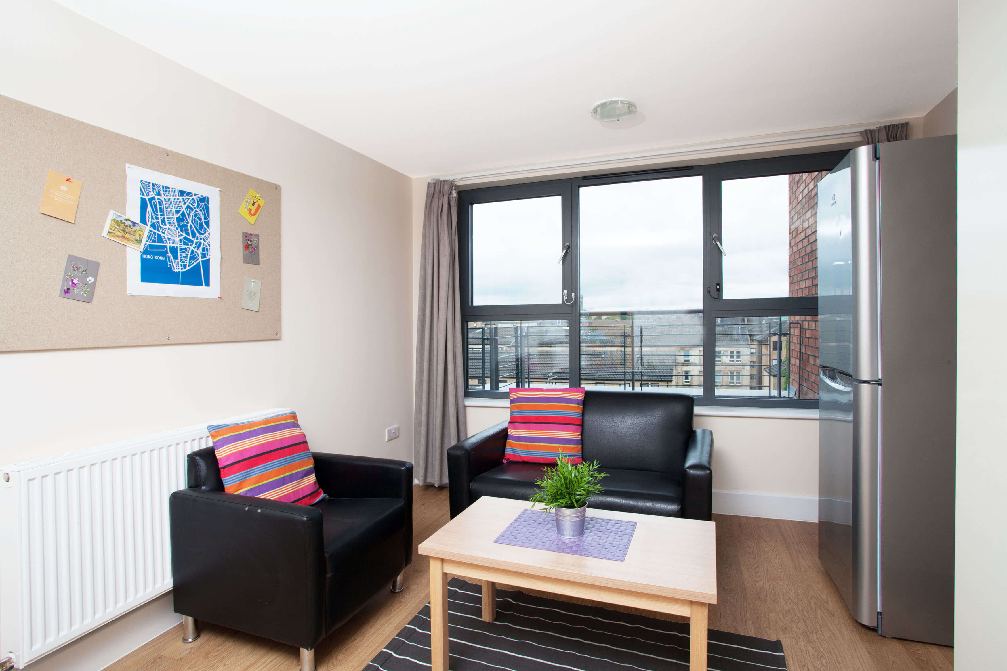 Classic Two Bedroom Flat at Kelvin Court