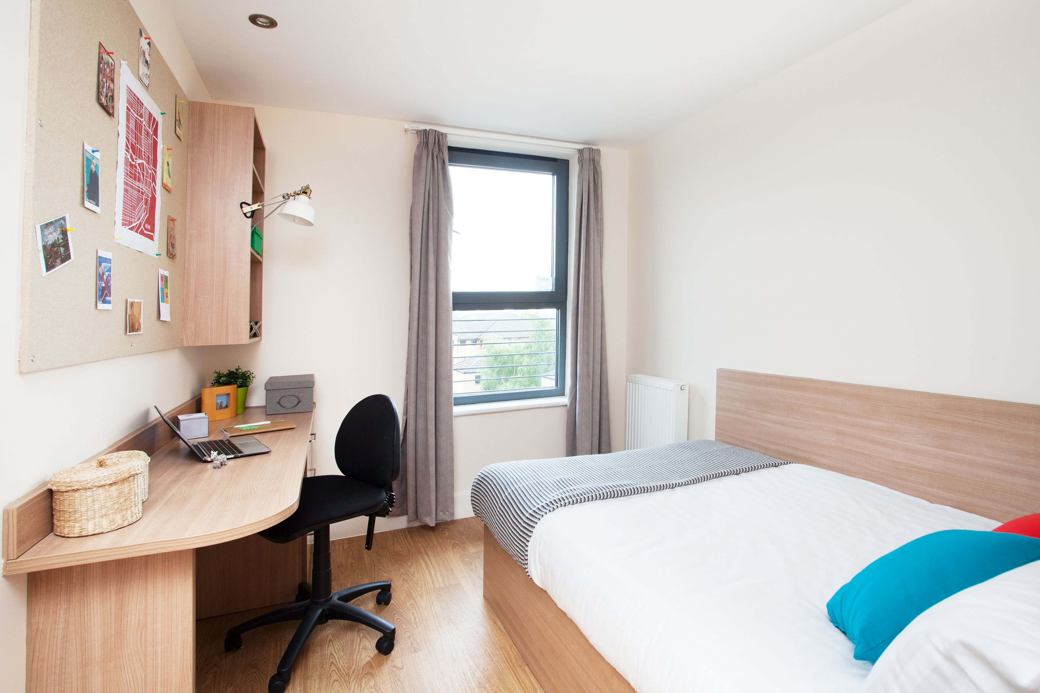 Classic En-suite room at Kelvin Court