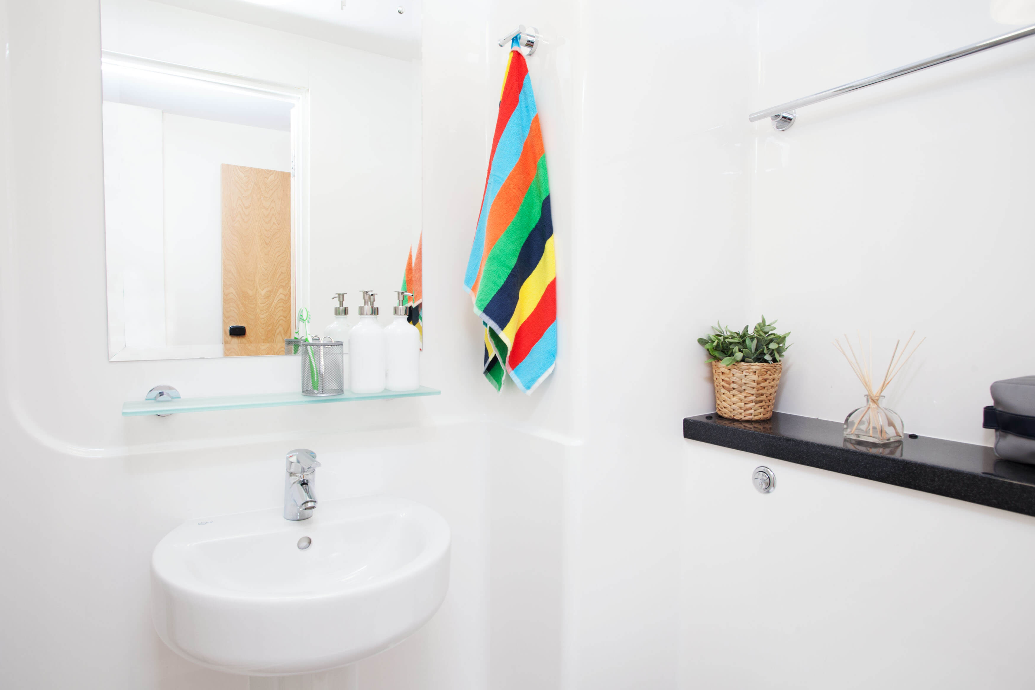 Classic En-suite room at Kelvin Court