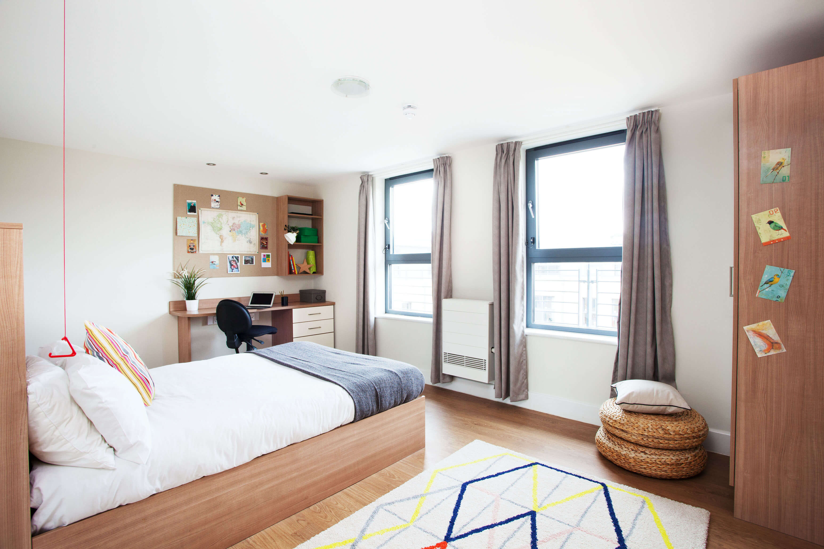 Premium Range 2 Accessible En-suite room at Kelvin Court