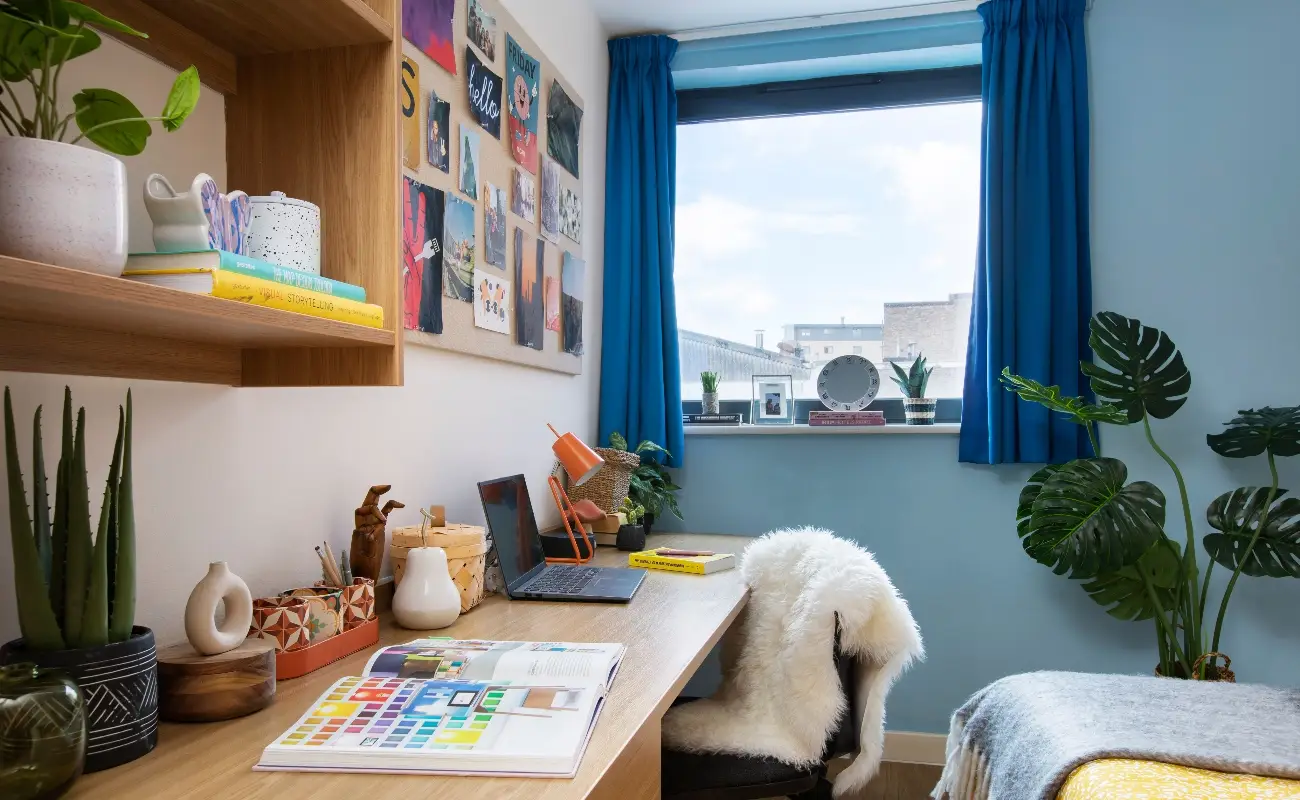 Study space in an Ensuite Classic