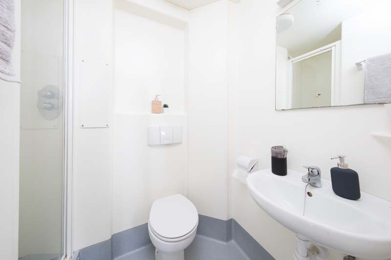 Bathroom in a Premium Range 1 Studio