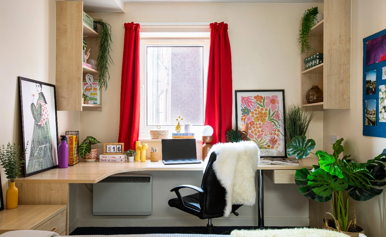 Study space in an Ensuite Premium Range 1