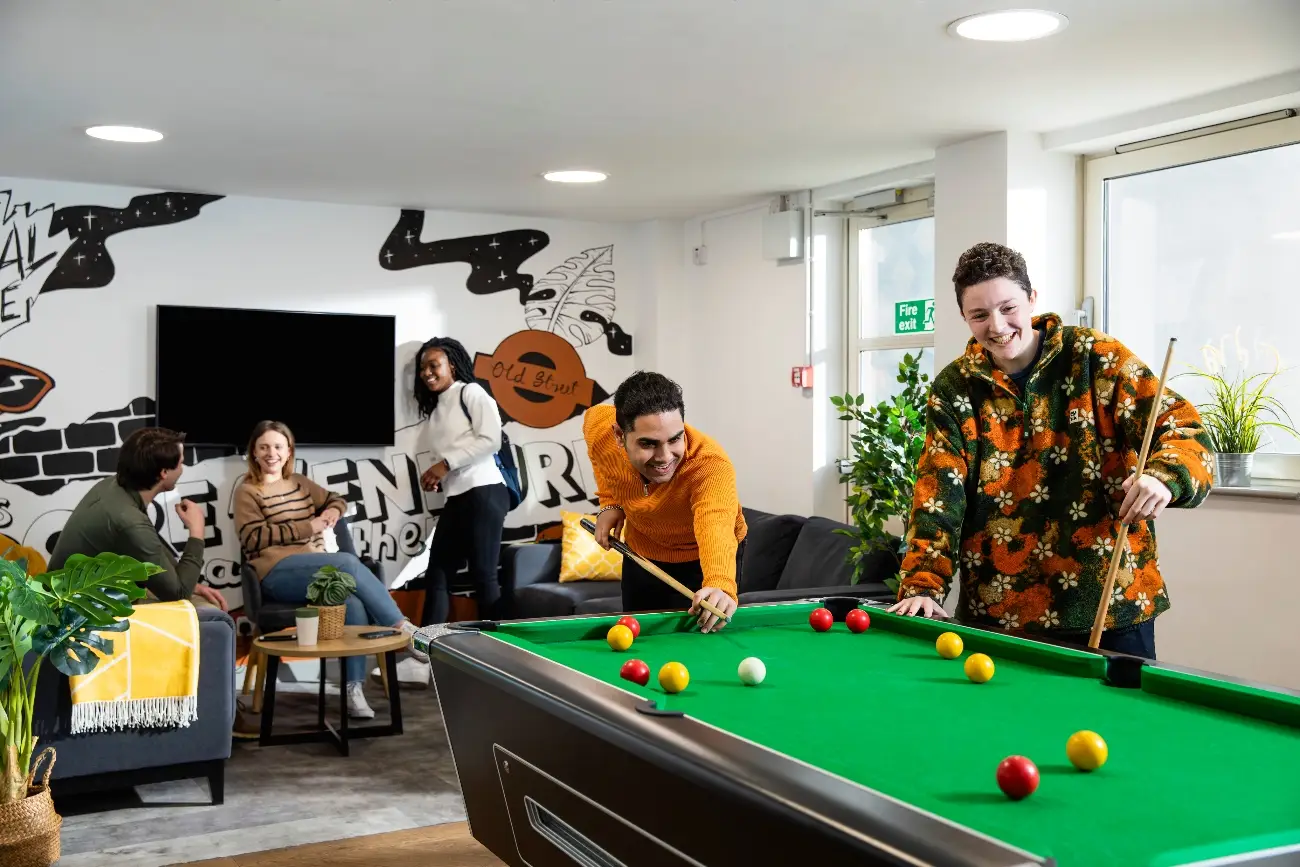 Students in the Common room