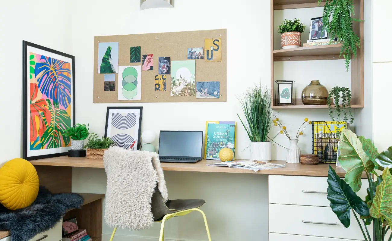 Study space in a Studio Classic