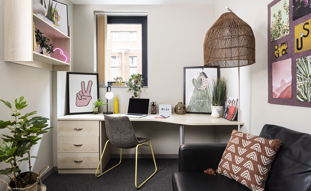 Study space in a Classic Studio