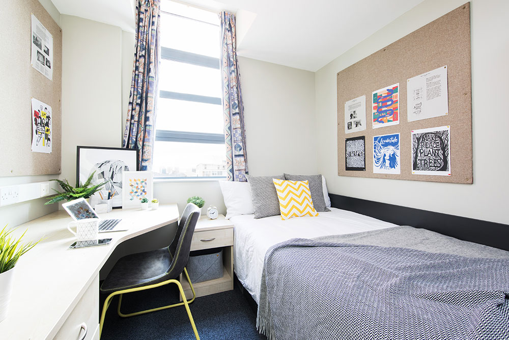 Classic En-suite room at Magnet Court in Newcastle, Unite Students accommodation
