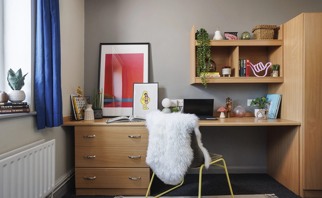 Study space in an Ensuite Classic room