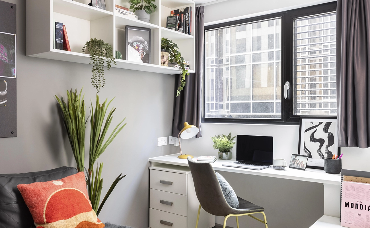 Study space in a Classic Studio