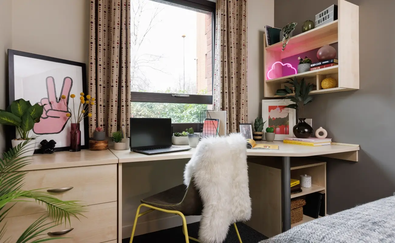 Study space in an Ensuite Classic