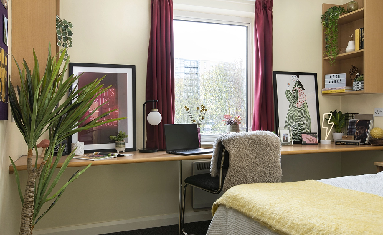 Study space in an Ensuite Classic room