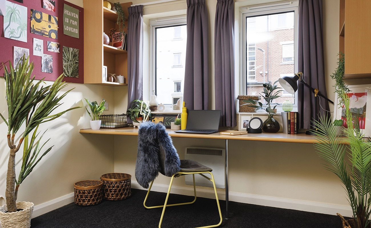 Sheffield student accommodation at Westhill Hall | Unite Students